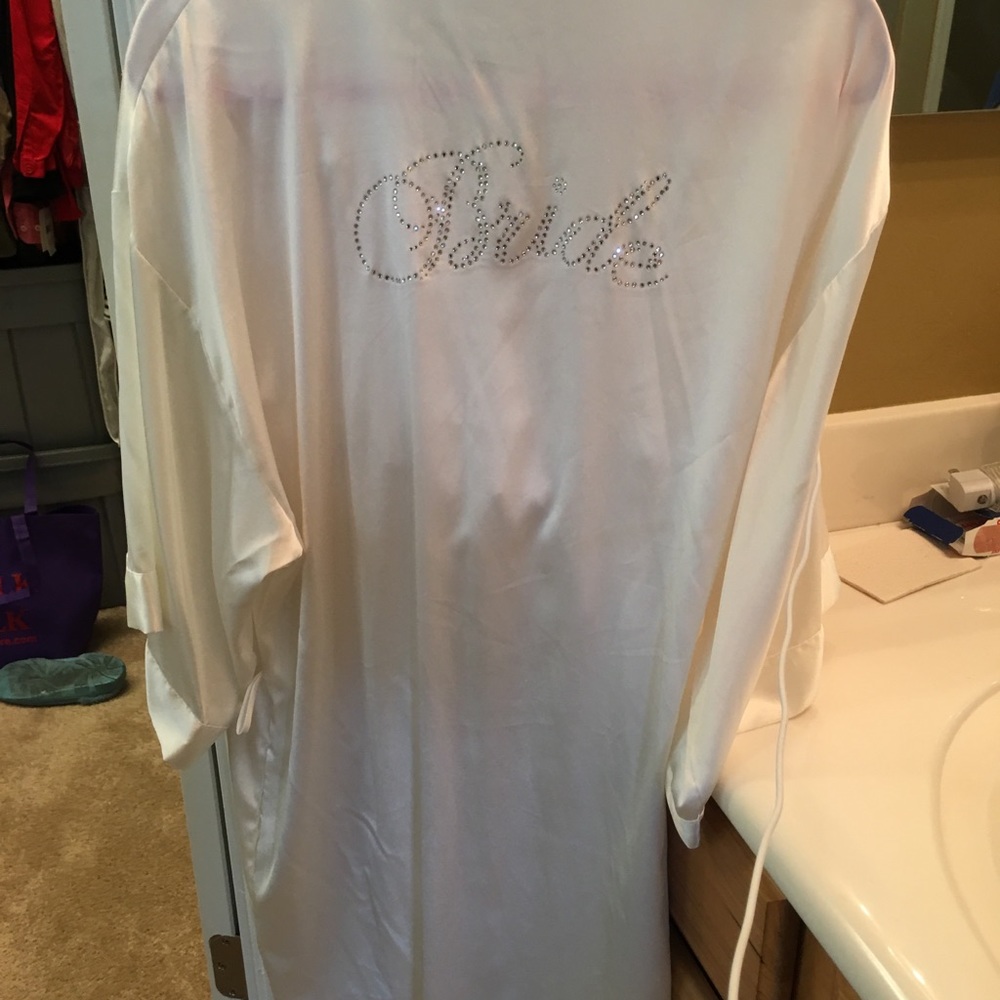 Victoria’s Secret Brides Robe - Picture 3 of 3